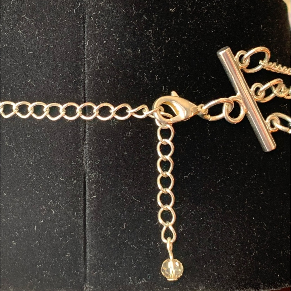Crystal, Pearl & Shell Neclace - Picture 6 of 8